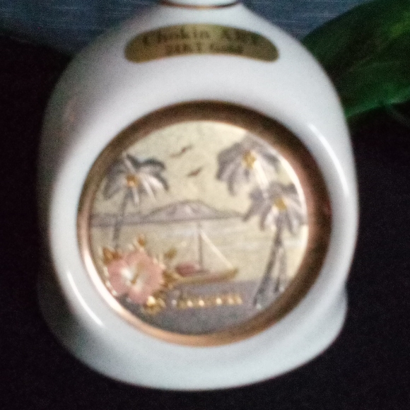 Chokin  Porcelain Bell Hawaii Motif 24K gold Rim/Trim Engraved / 4in Tall - Picture 6 of 6